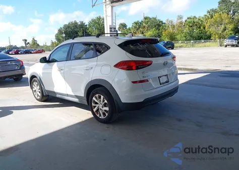 2019 Hyundai Tucson Value z USA, uszkodzony, nr VIN KM8J33A49KU874451